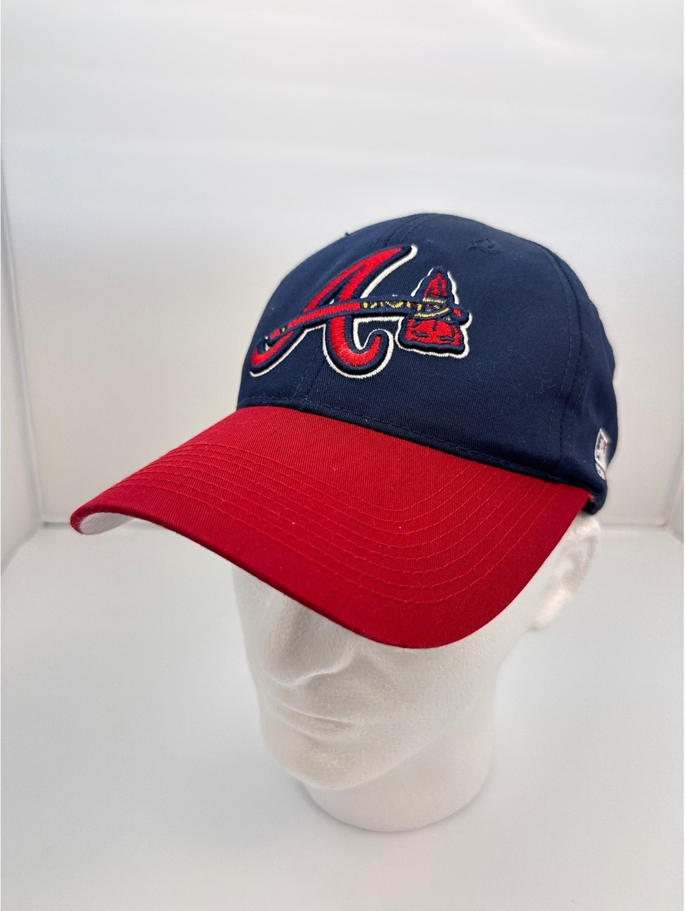 Atlanta Braves MLB Navy Red Brim Embroidered A Logo Baseball Cap Velcro Closing